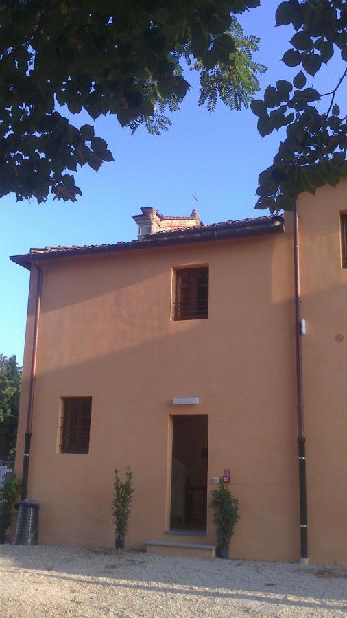 Hostal Badia Altopascio Εξωτερικό φωτογραφία