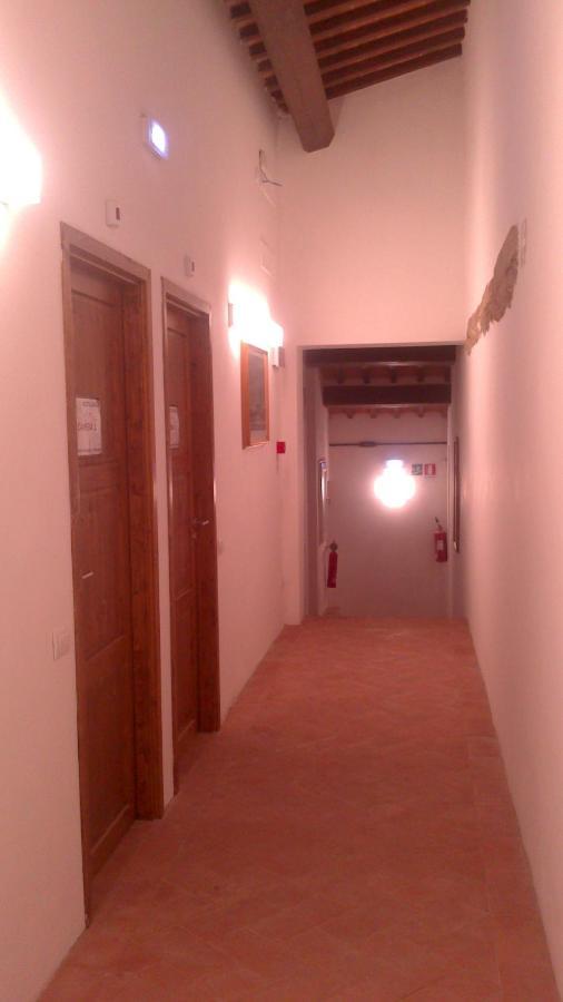 Hostal Badia Altopascio Εξωτερικό φωτογραφία